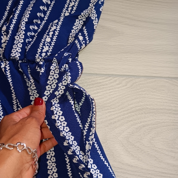 Women Plus Size Floral Print Belted Romper - Picture 4 of 16